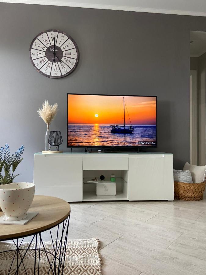 Apartman Petra Gustirna Eksteriør bilde